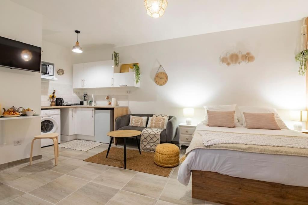 Studio « Le Boheme Chic » Nîmes Eksteriør billede