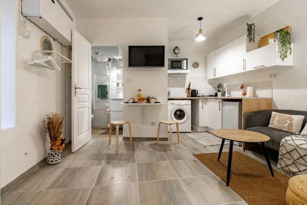 Studio « Le Boheme Chic » Nîmes Eksteriør billede
